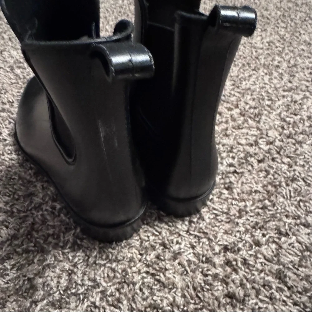 A New Day Black chelsea style rain boot Size 8